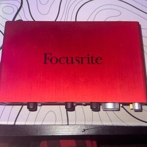 Focusrite Scarlett 2i4